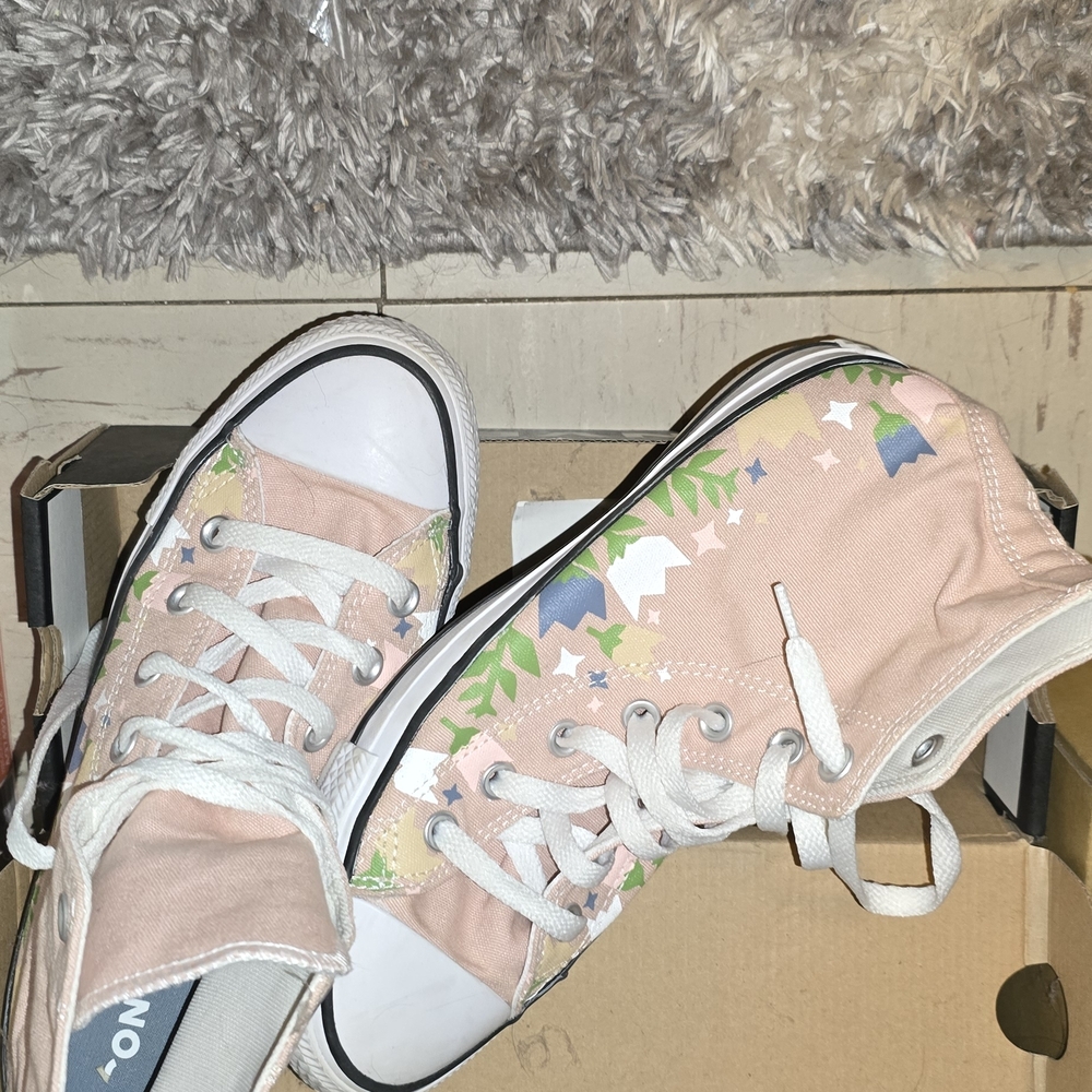 Converse High-Tops; Pink; Floral Graphics; 7.5 Womens